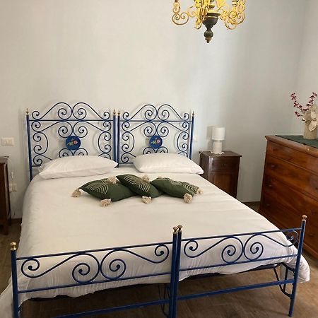 Casa Vacanze Il Borgo Губбіо Екстер'єр фото