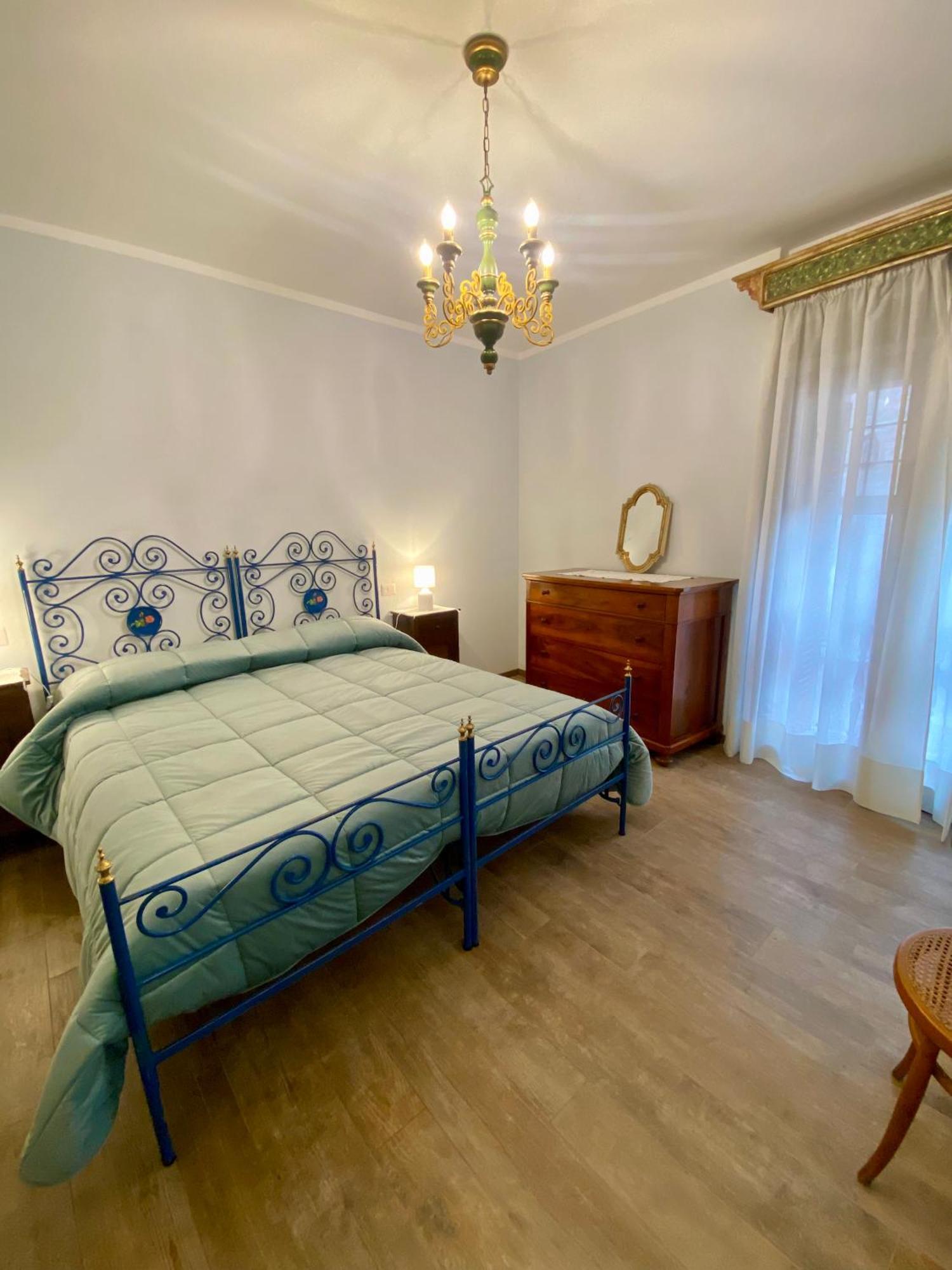 Casa Vacanze Il Borgo Губбіо Екстер'єр фото